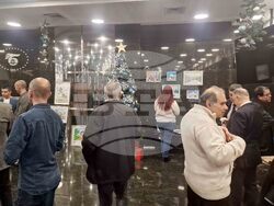 „Докосване до безкрая" - изложба