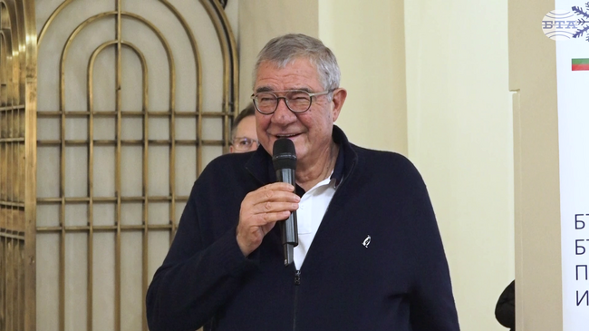 Антарктида е континентът на бъдещето и България е там, каза проф. Христо Пимпирев по случай Международния ден на Ледения континент