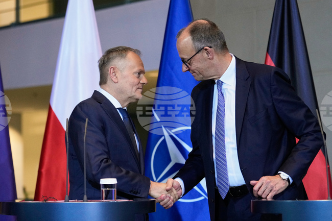  На Полша и Германия им тежат напрежения от миналото 