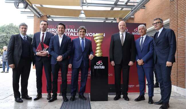 Министър Пешев: Домакинството на "Джиро д’Италия" е исторически момент за България