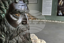 Казанлък - могила Голяма Косматка - Стефан Вълдобрев - албум „Акустиката на България“