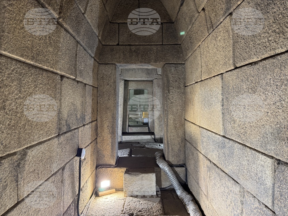 Казанлък - могила Голяма Косматка - Стефан Вълдобрев - албум „Акустиката на България“