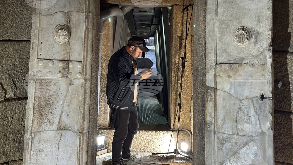 Казанлък - могила Голяма Косматка - Стефан Вълдобрев - албум „Акустиката на България“