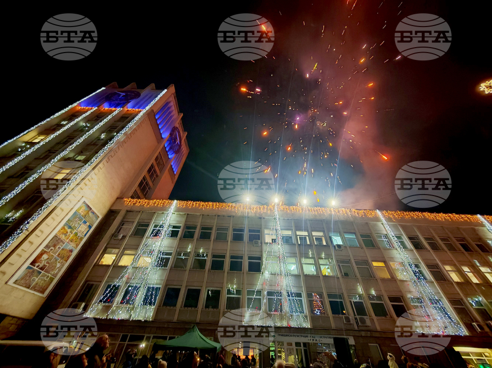 Габрово - елха - светлини