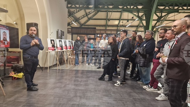 Известни личности от България се снимаха за фотографска изложба по повод Световния ден за борба с ХИВ/СПИН 