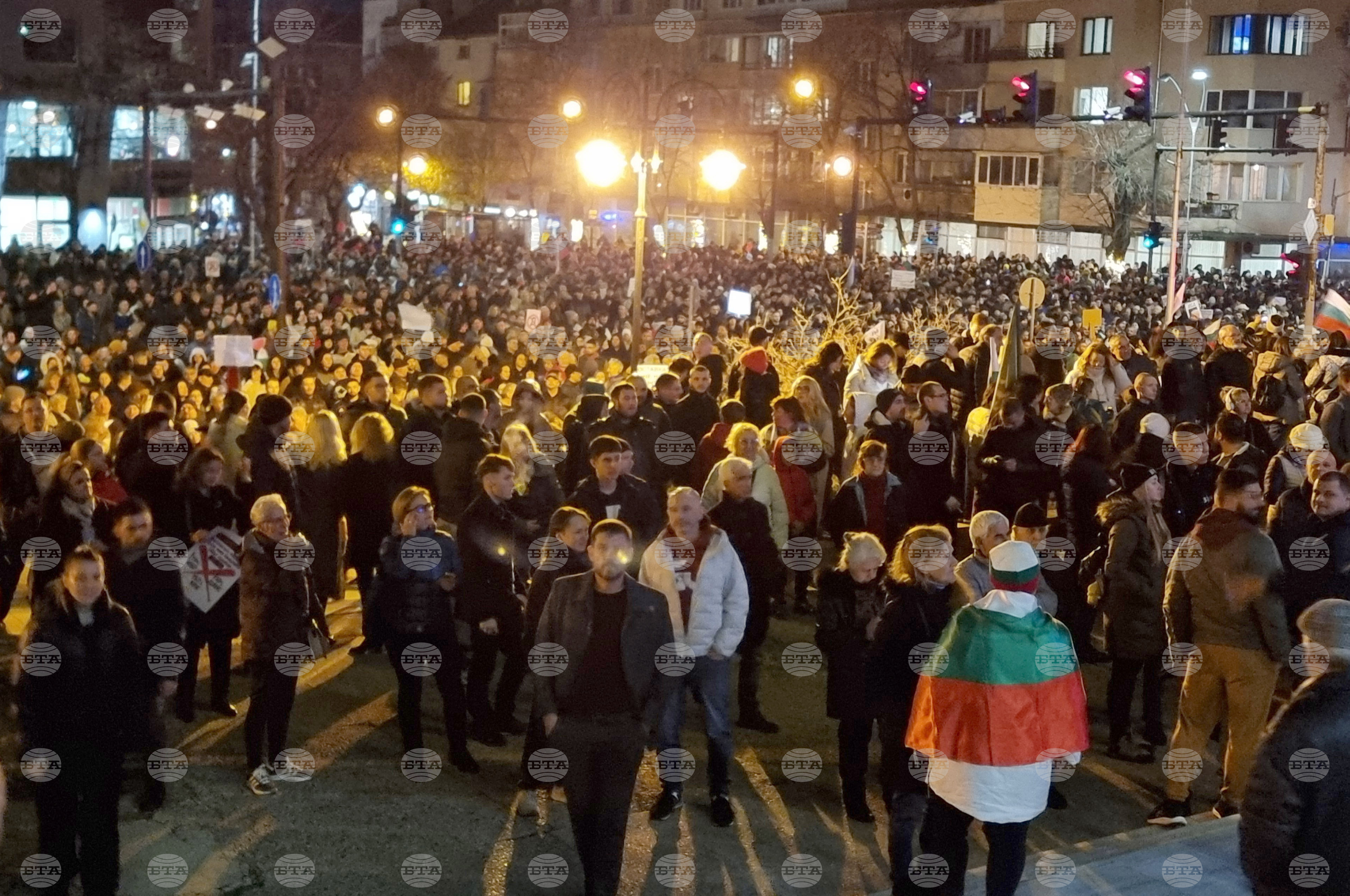 Varnenci protestirali za pravičnost, župan Kocev se jim je zahvalil za podporo
