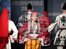 Годишни награди - „Златна игла“