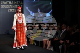 Годишни награди - „Златна игла“