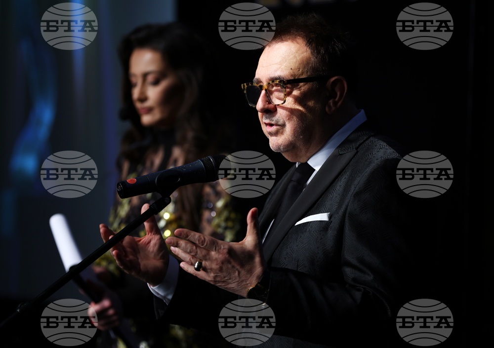 Годишни награди - „Златна игла“