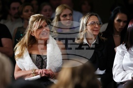 Годишни награди - „Златна игла“