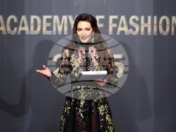 Годишни награди - „Златна игла“