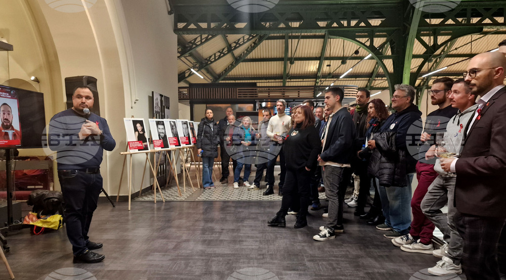 Световен ден за борба с ХИВ/СПИН - #ЧестноЗаХИВ - фотографската изложба