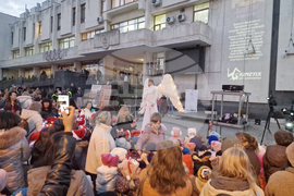 Велико Търново - въздушно-акробатично шоу - светване на коледните светлини