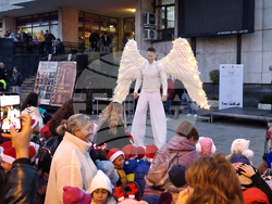 Велико Търново - въздушно-акробатично шоу - светване на коледните светлини