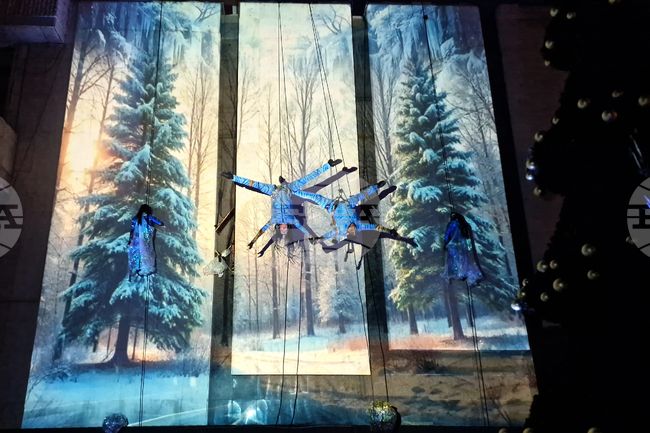 Велико Търново - въздушно-акробатично шоу - светване на коледните светлини