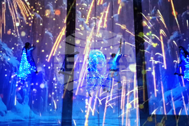 Велико Търново - въздушно-акробатично шоу - светване на коледните светлини