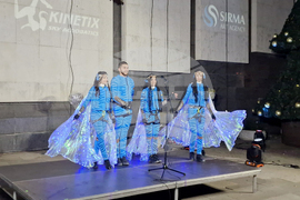 Велико Търново - въздушно-акробатично шоу - светване на коледните светлини