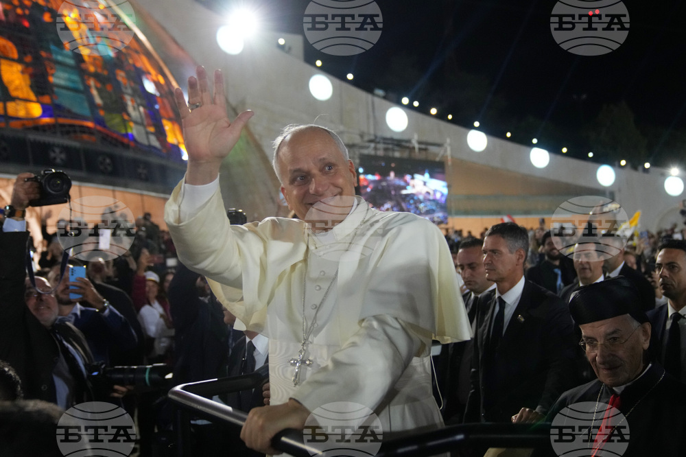 APTOPIX Lebanon Mideast Pope