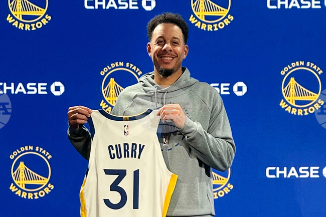 Warriors Seth Curry Basketball