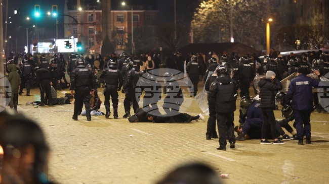 Protest against 2026 Draft Budget in Sofia Ends Around 1:30 A.M., Traffic near Parliament Restored