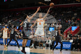 Hawks Pistons Basketball