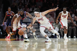 Clippers Heat Basketball