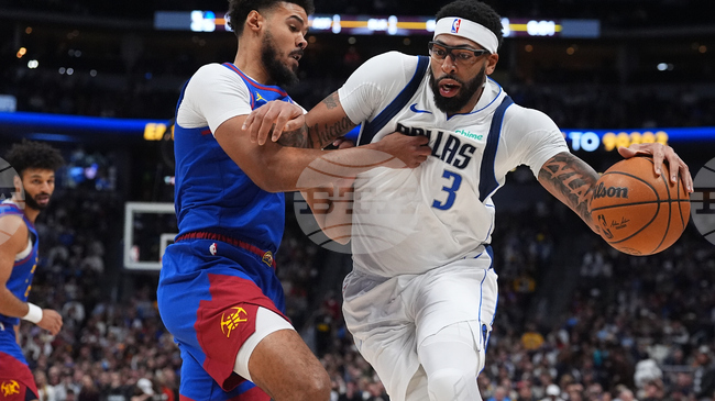 Далас победи Денвър като гост в НБА, Антъни Дейвис записа рекордните си за сезона 32 точки