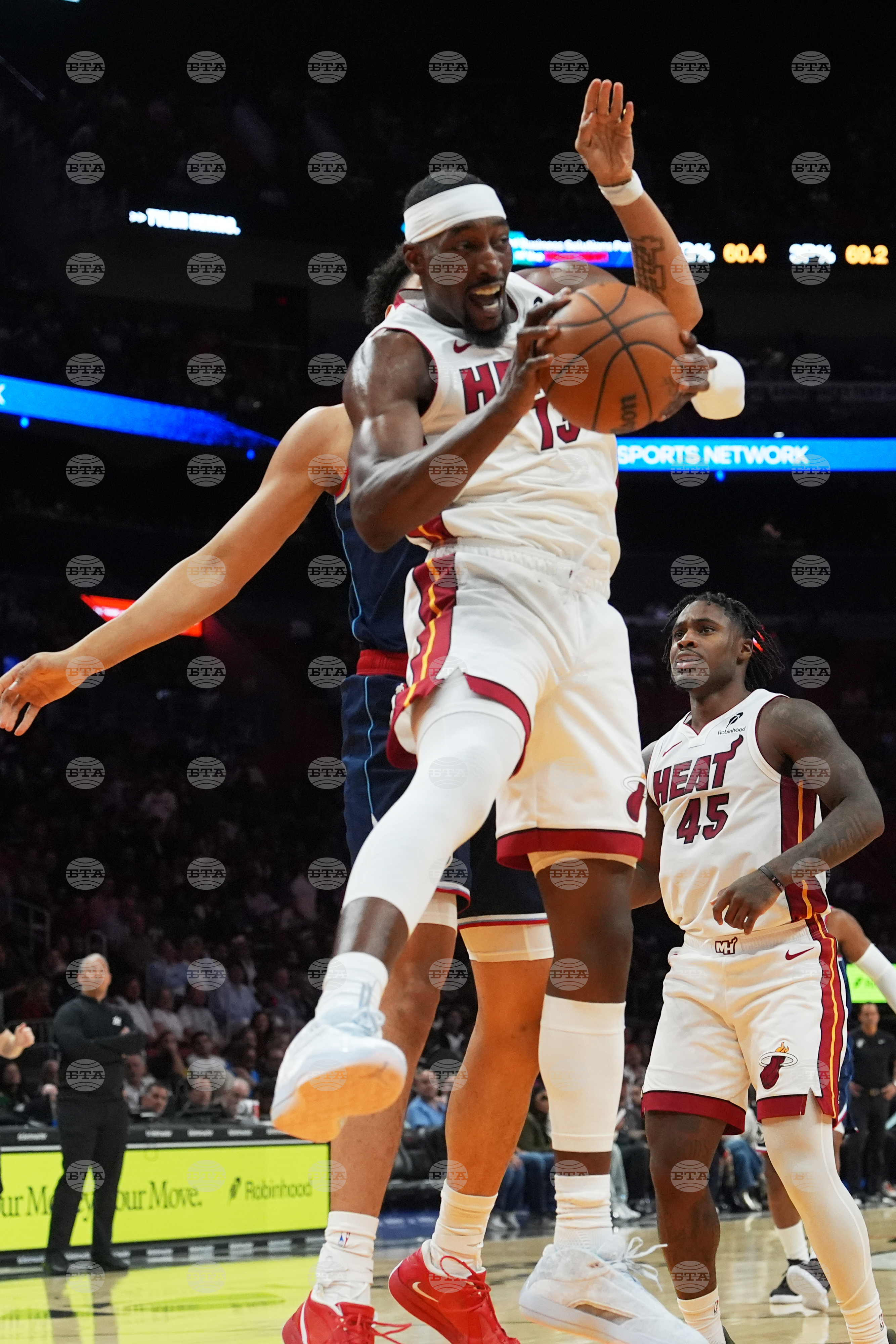 Clippers Heat Basketball