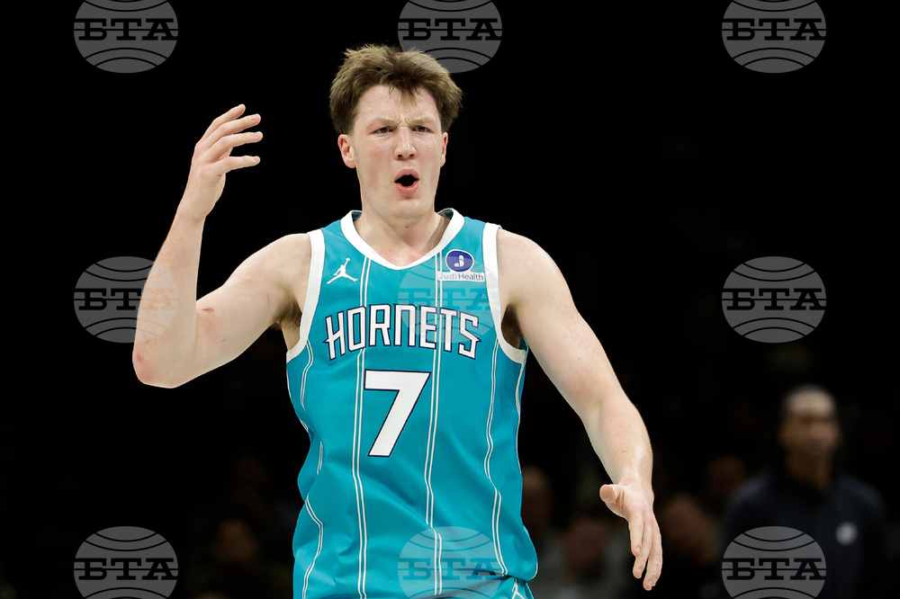 Новобранецът Кон Кнюпел стана най-бързият играч, достигнал до 100 отбелязани тройки в историята на НБА