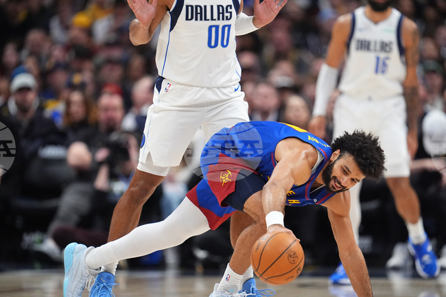 Гардът на Денвър Джамал Мъри се контузи в мача срещу Далас в НБА