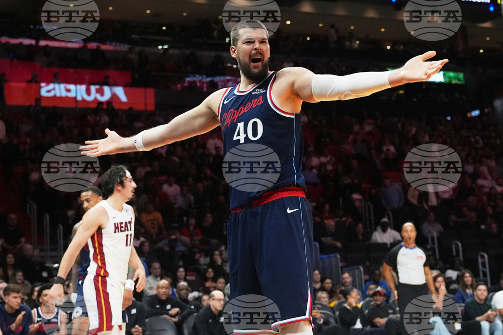 Clippers Heat Basketball