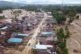 Indonesia Extreme Weather Asia Flooding