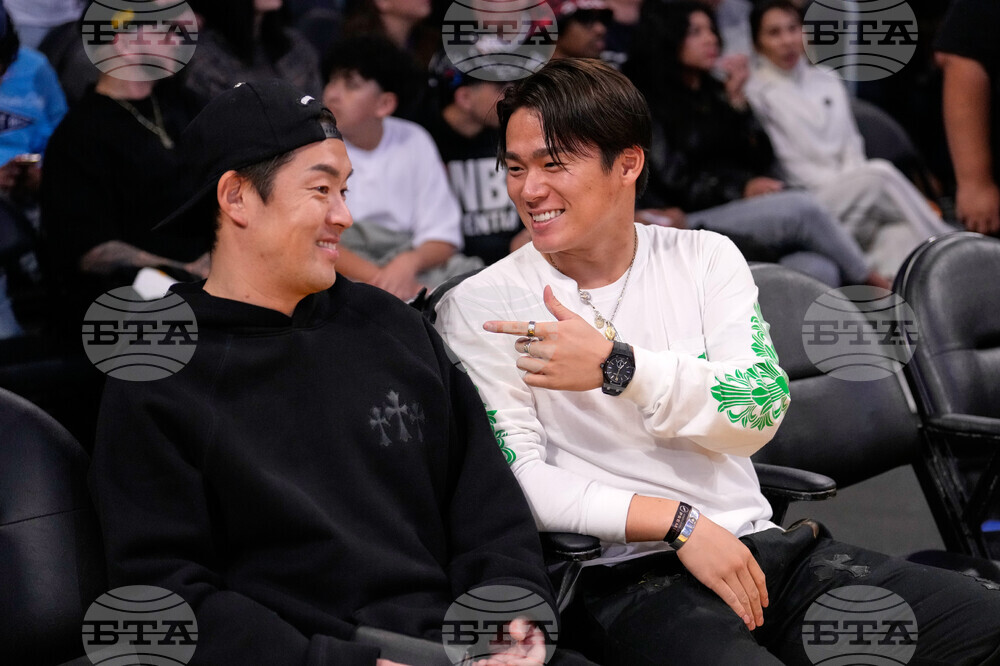 Suns Lakers Basketball