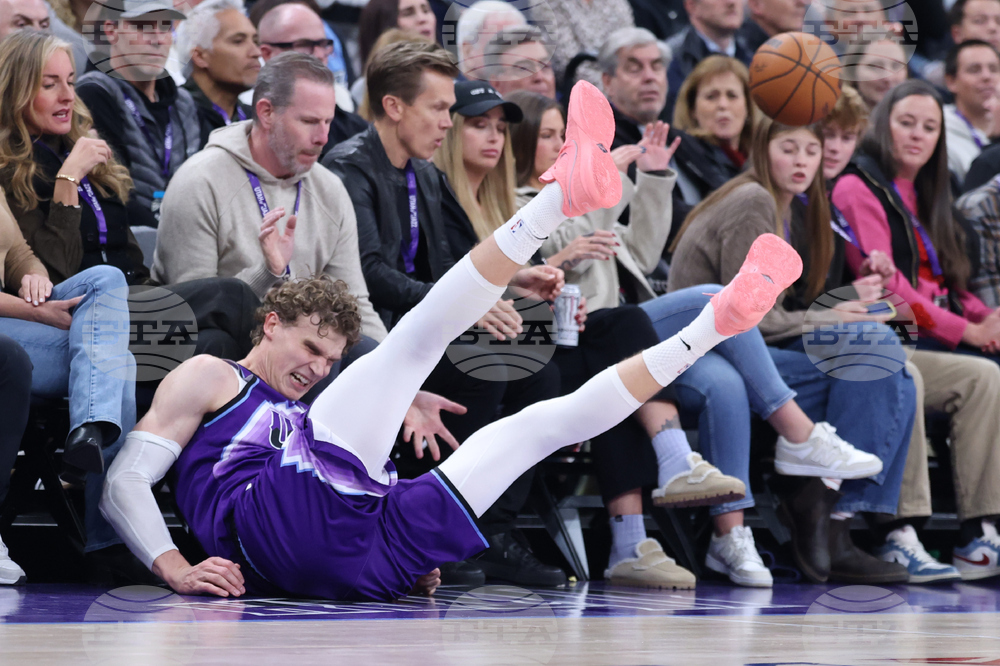 Rockets Jazz Basketball