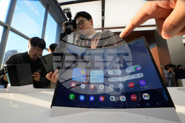 South Korea Samsung Smartphone