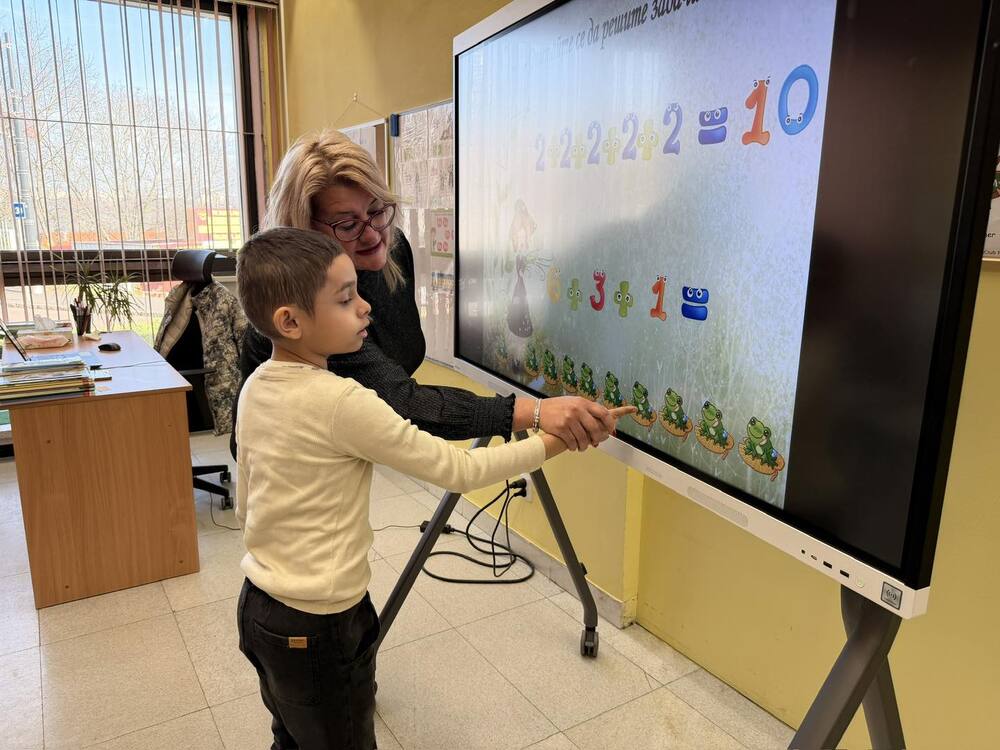 Първокласници от Българското средно училище „Д-р Петър Берон“ в Прага взеха участие в открит урок по математика 