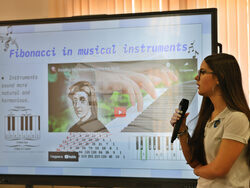 Министър Красимир Вълчев гостува на училищен практикум във Втора английска гимназия