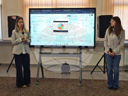 Министър Красимир Вълчев гостува на училищен практикум във Втора английска гимназия