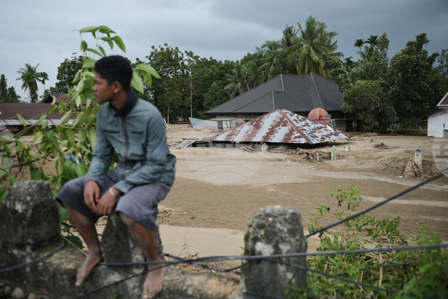 Наводнения в Индонезия, Шри Ланка, Тайланд и Малайзия отнеха живота на повече от 1400 души