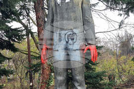 Кърджали - паметник - Адалберт Антонов-Малчика