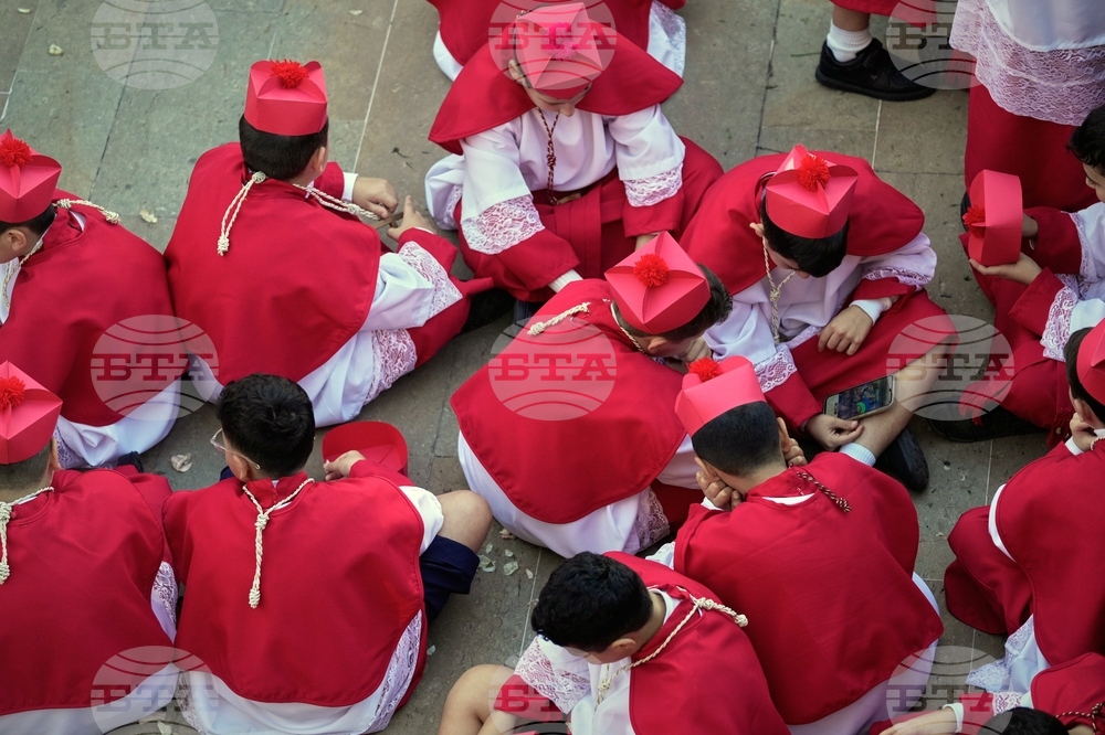 APTOPIX Lebanon Mideast Pope