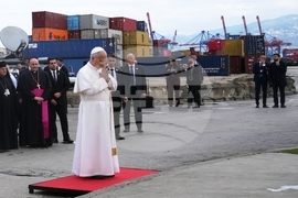 APTOPIX Lebanon Mideast Pope