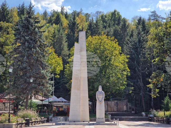 Елена отбелязва с двудневни чествания 148 години от сраженията в региона по време на Руско-турската освободителна война