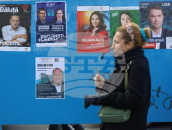 Румъния - предстоящи избори за кмет на Букурещ - плакати