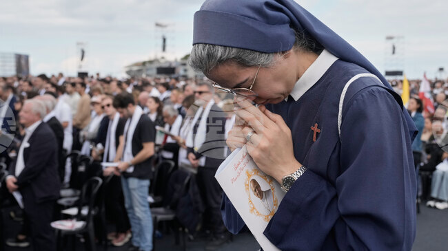 Ватиканът каза, че на този етап жените не могат да стават дякони в Римокатолическата църква