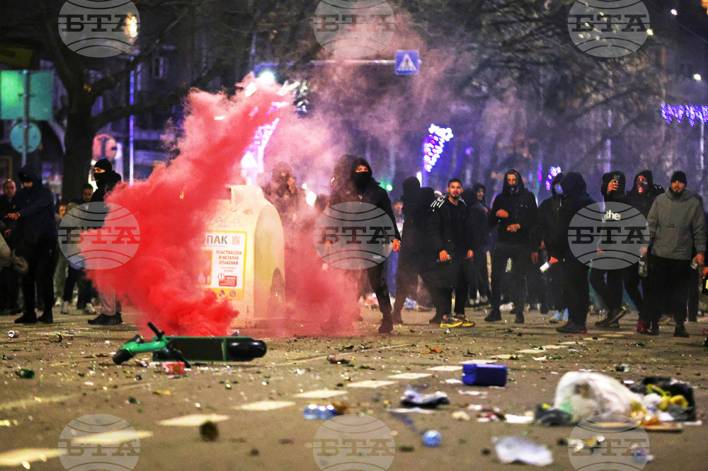 CORRECTION APTOPIX Bulgaria Protest