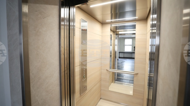 БТА успешно подмени асансьора в западната част на сградата си и подобри достъпа до агенцията