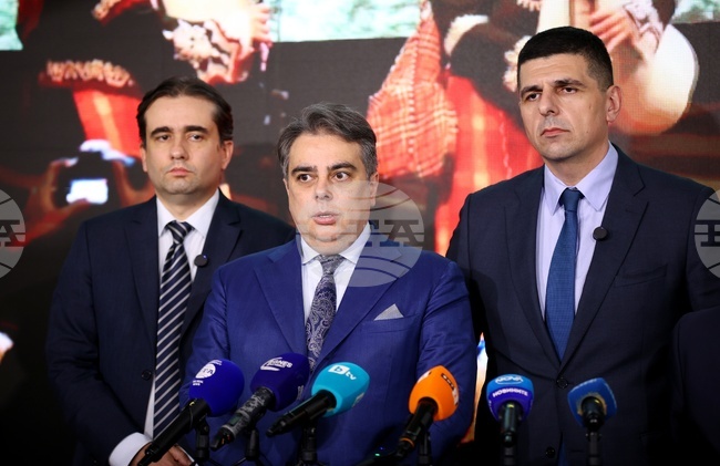 Continue the Change - Democratic Bulgaria to Move for No-confidence Vote against Cabinet on Friday