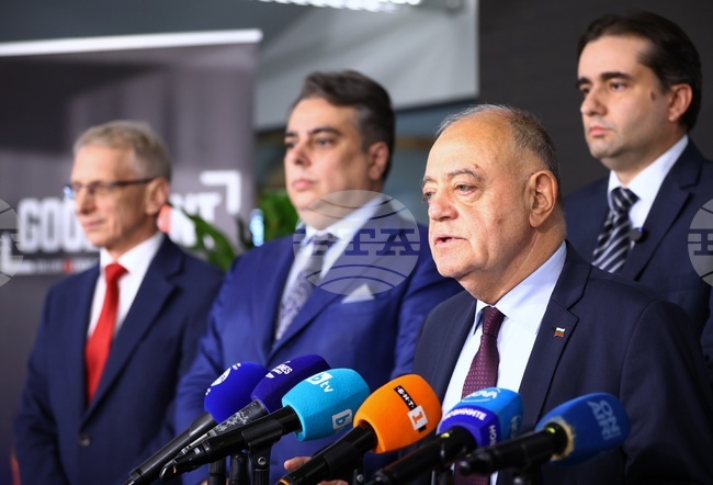 Няма друг изход, освен оставка на това правителство, заяви ген. Атанас Атанасов от ПП-ДБ