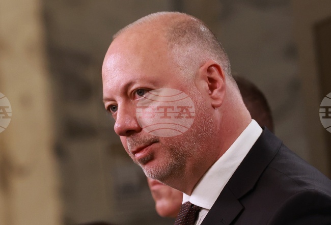 PM Zhelyazkov Describes Protests as Being of Social and Human Nature, Says Cabinet Can't Step Down at Eurozone's Doorstep